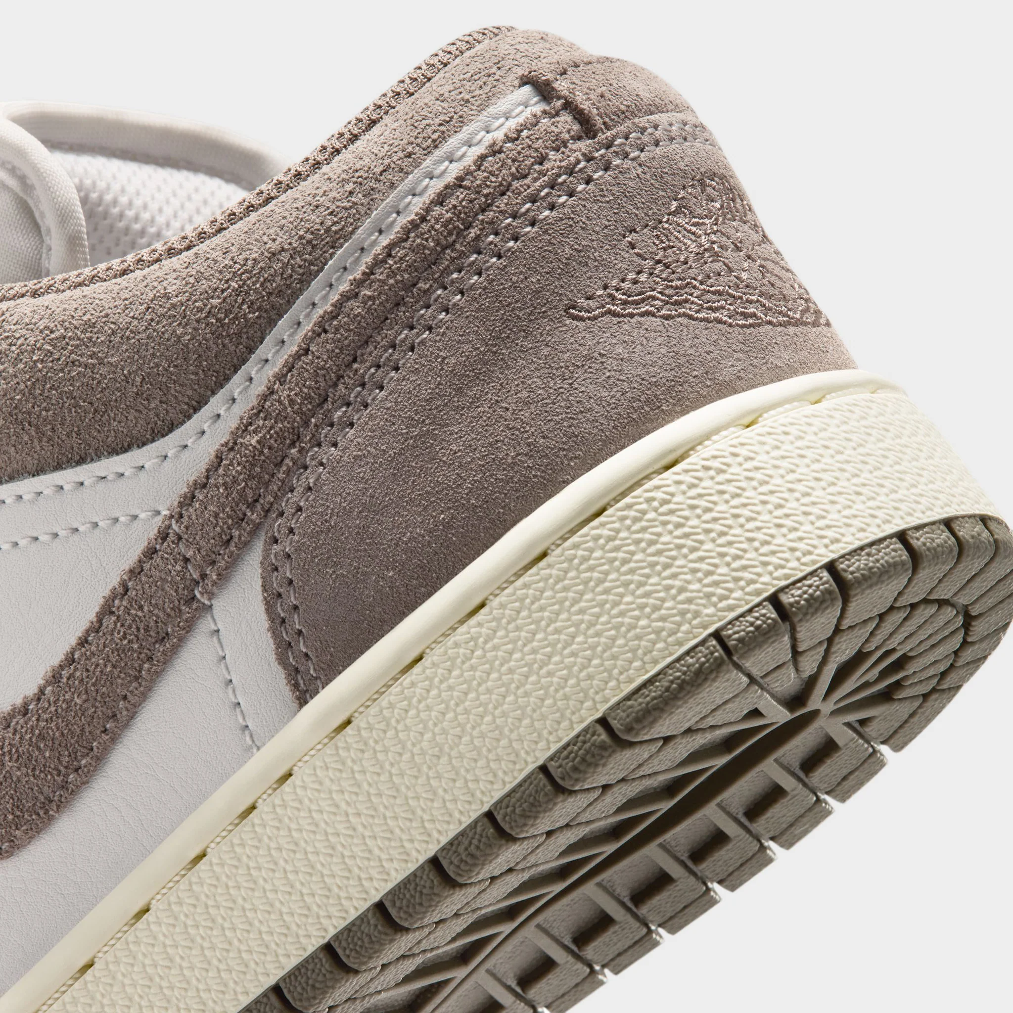 Jordan 1 Low GS Olive Grey / Enigma Stone - Summit White - Image 3