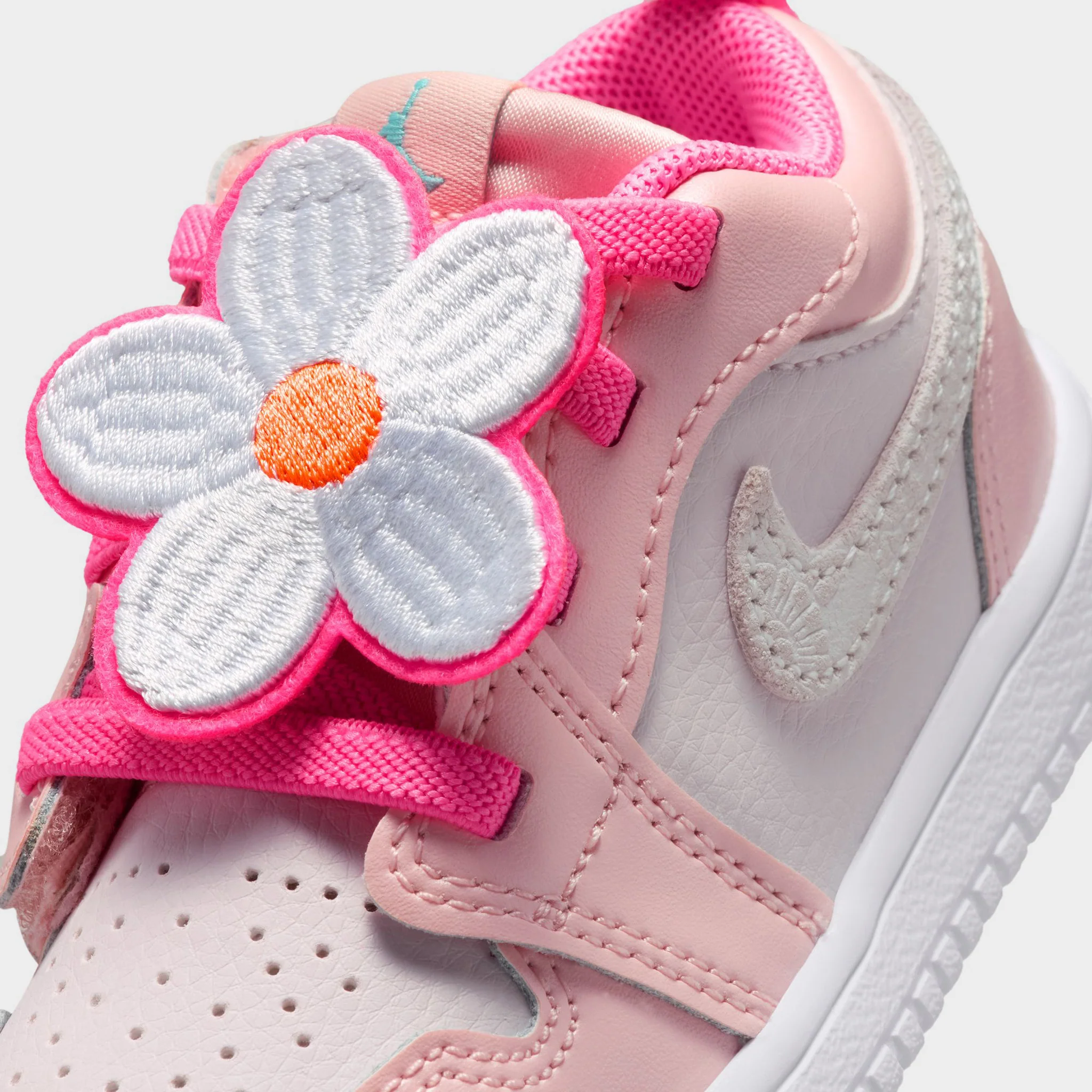 Jordan 1 Low SE TD Pink Glow / Light Aqua - Pink Bloom - Image 4