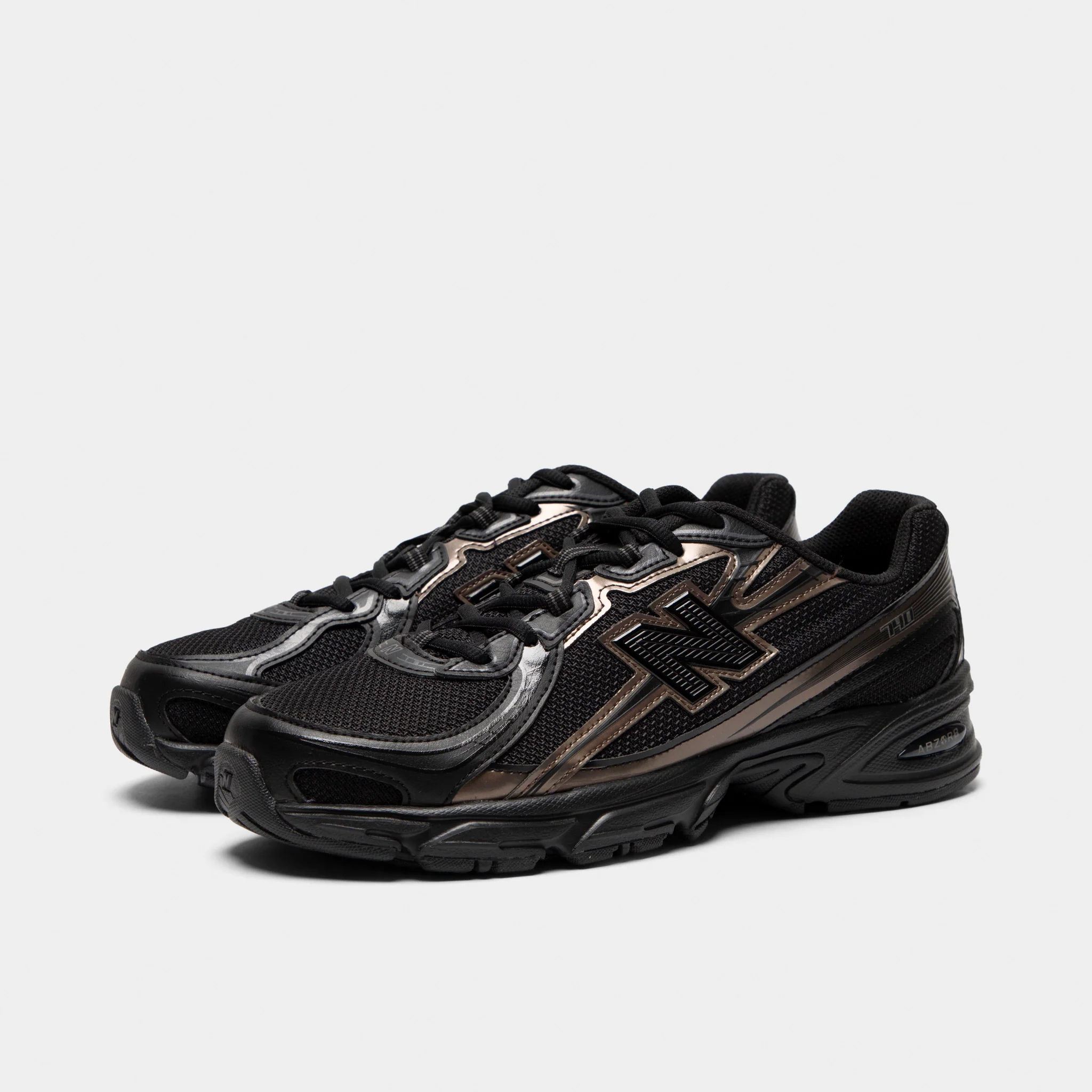 New Balance 740 Black / Bronze - Image 2