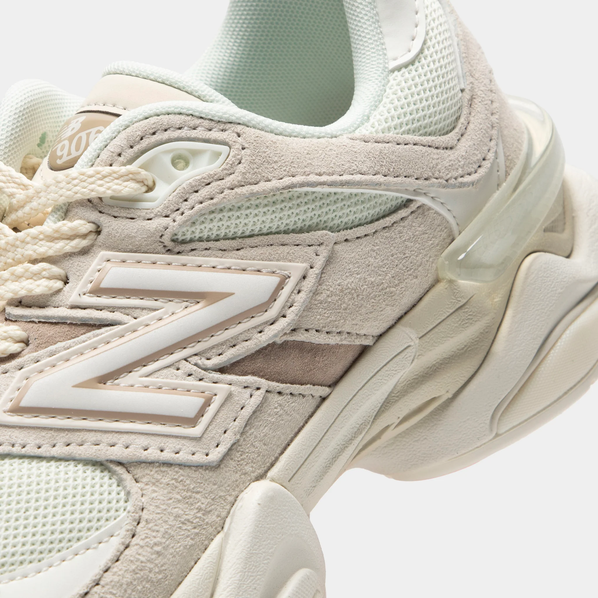 New Balance 9060 Linen / Timberwolf - Image 3