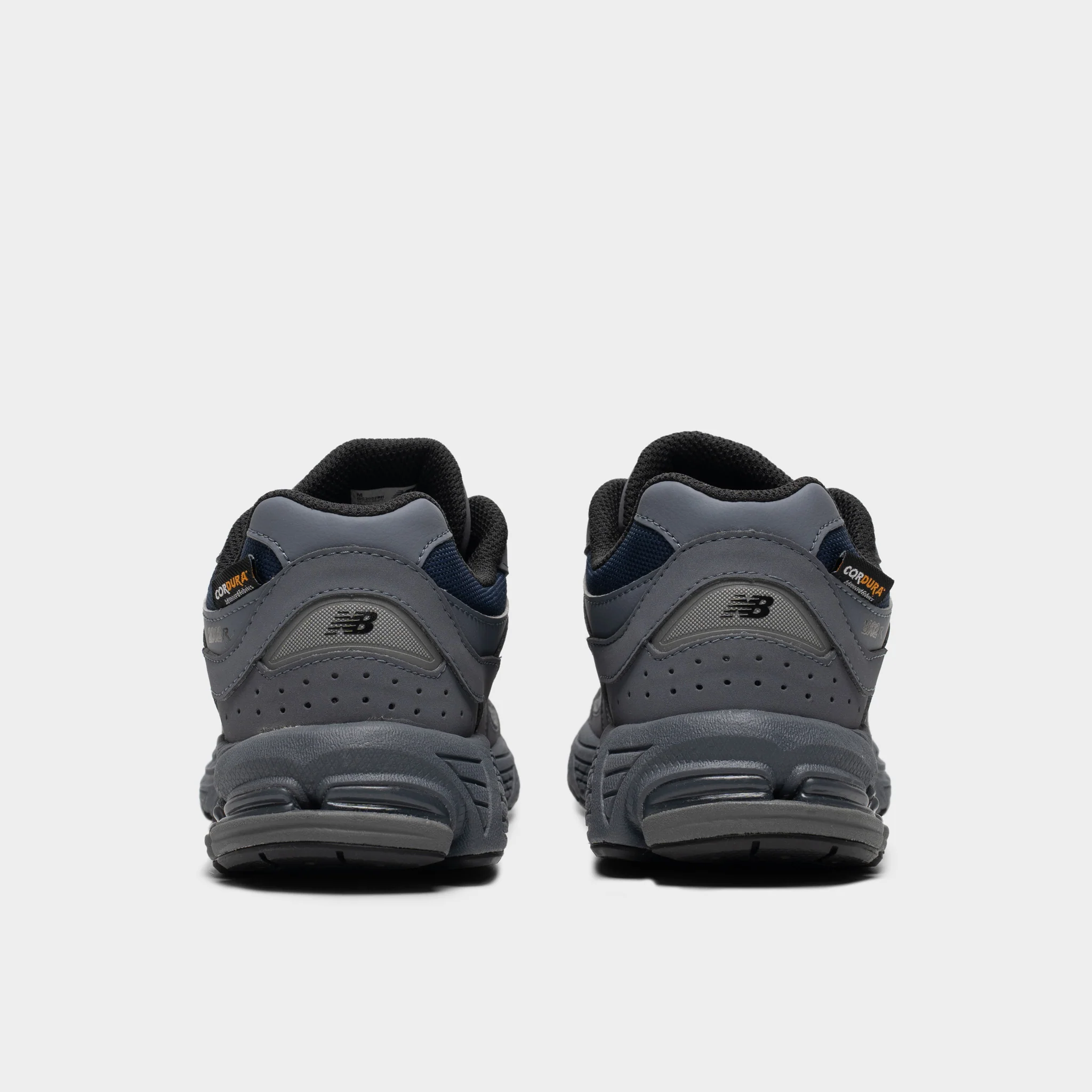 New Balance Juniors' 2002R / Dark Grey - Image 4
