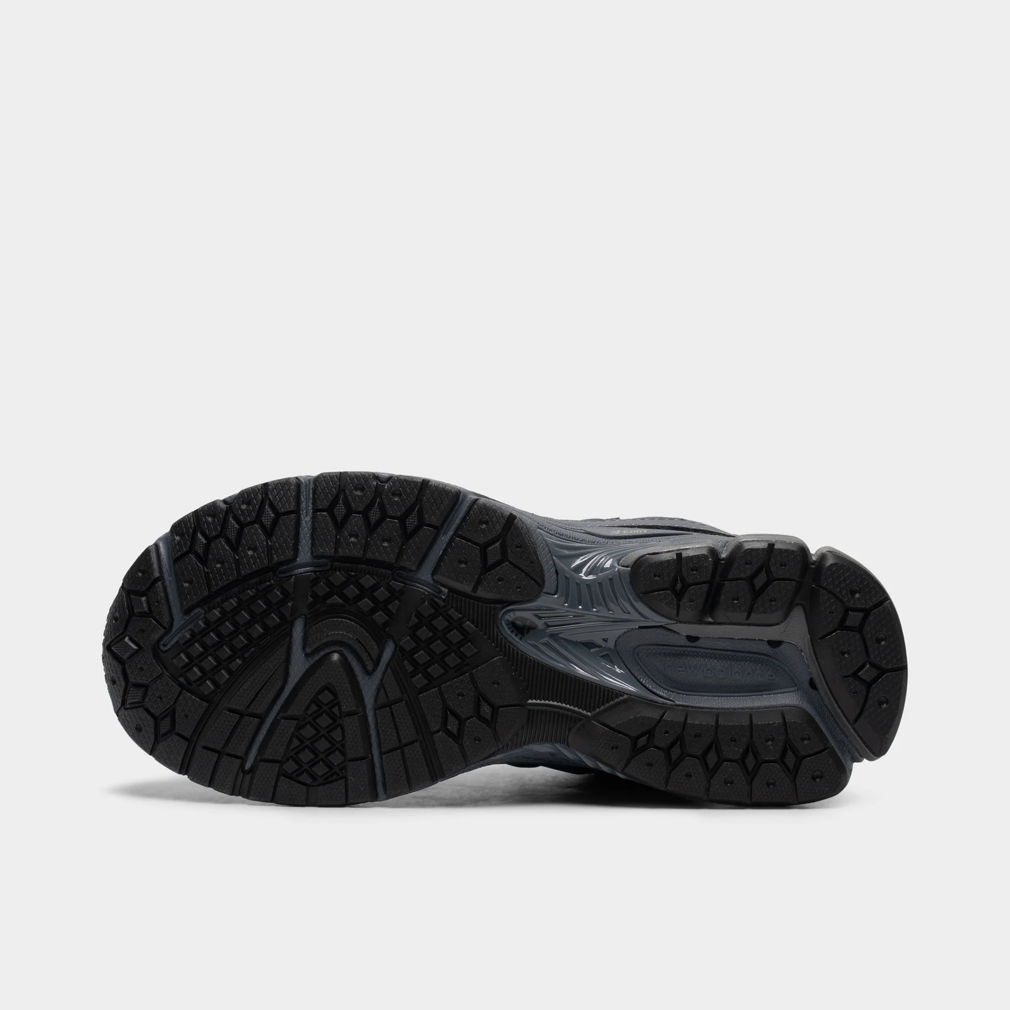 New Balance Juniors' 2002R / Dark Grey - Image 6