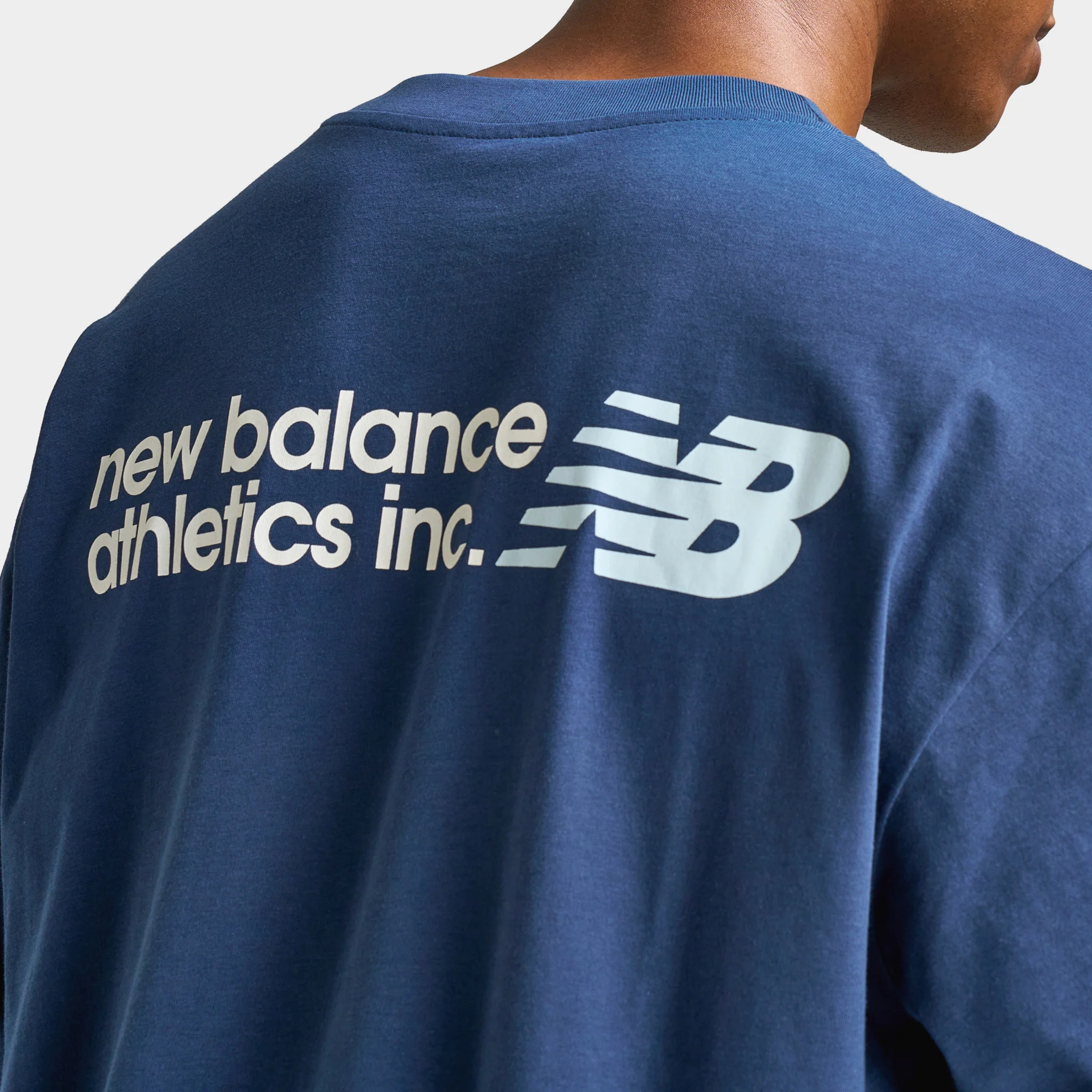 New Balance Oversized Logo Graphic T-Shirt / Navy - Image 4