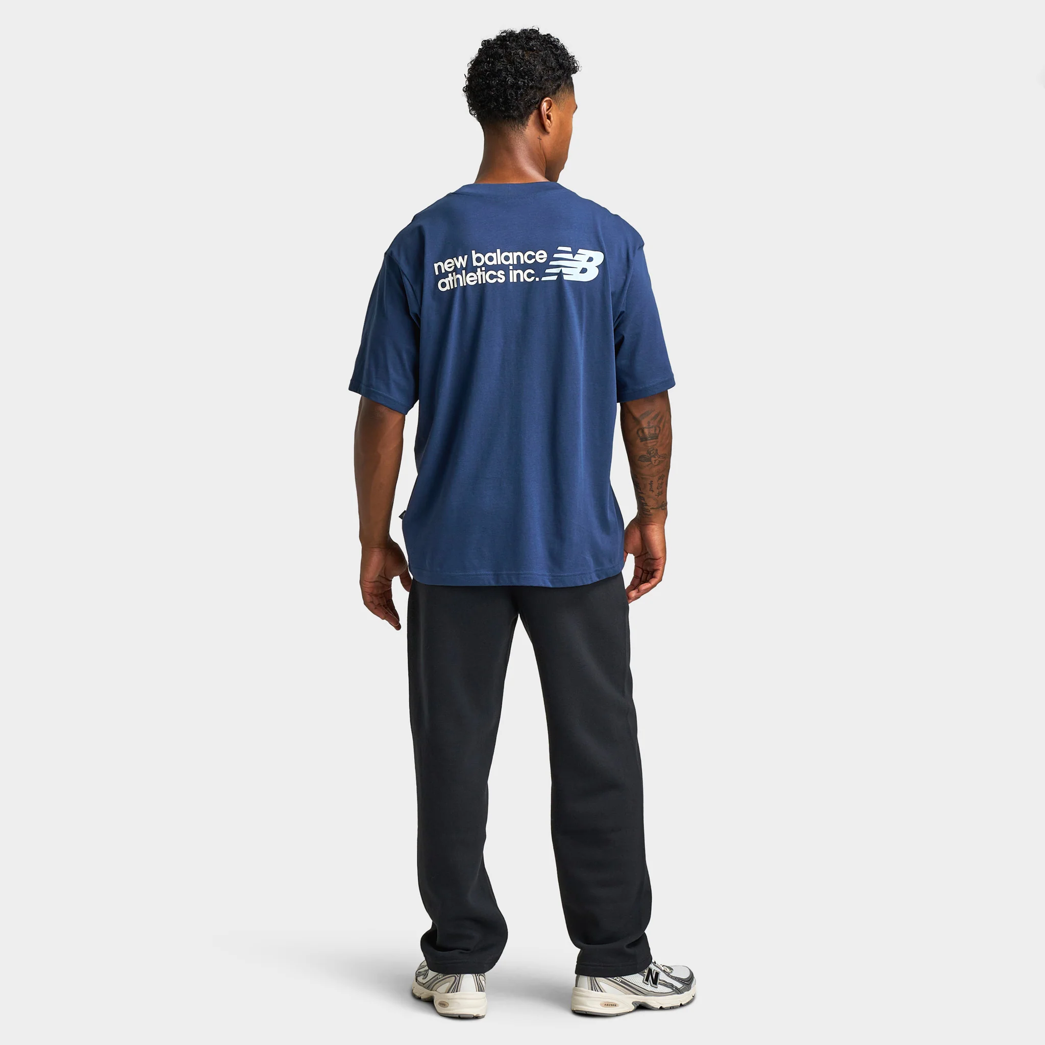 New Balance Oversized Logo Graphic T-Shirt / Navy - Image 5