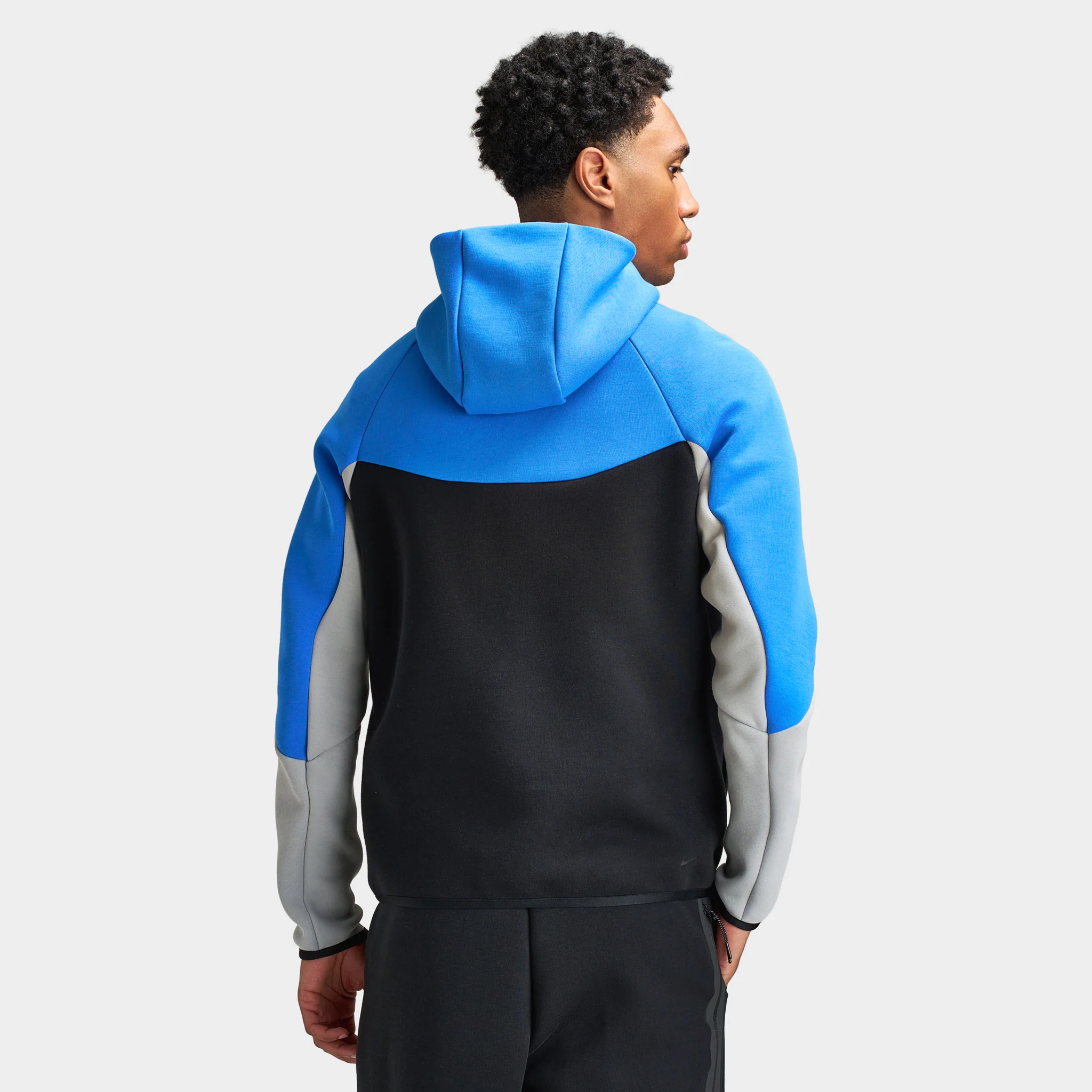 Nike Tech Men's Fleece Windrunner Full-Zip Jacket Blue Crystal / Black / Smoke Grey / Black - Image 2