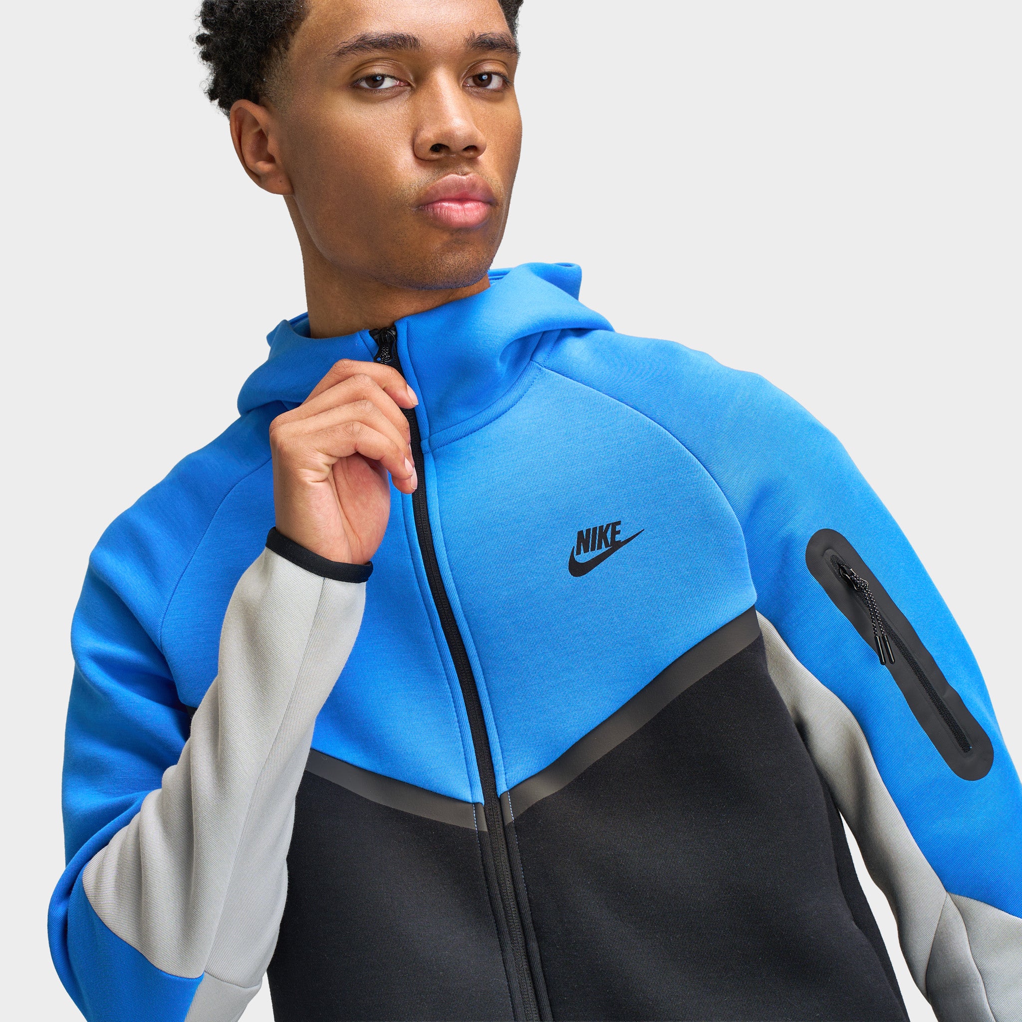 Nike Tech Men's Fleece Windrunner Full-Zip Jacket Blue Crystal / Black / Smoke Grey / Black - Image 3
