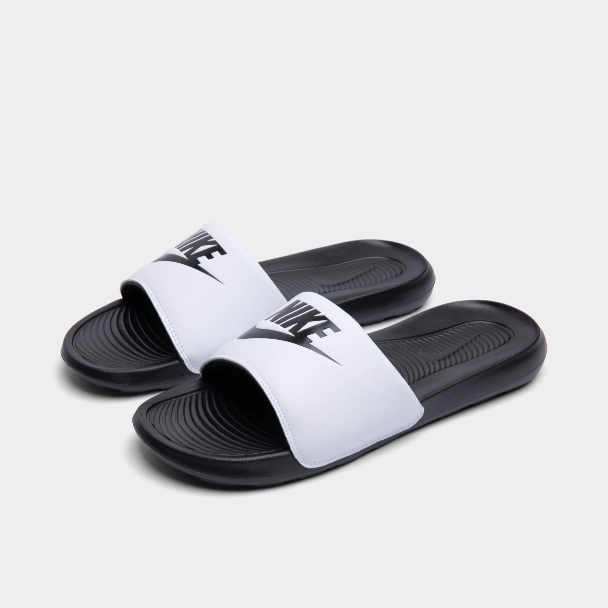 Nike Victori One Black / Black / White - Image 2