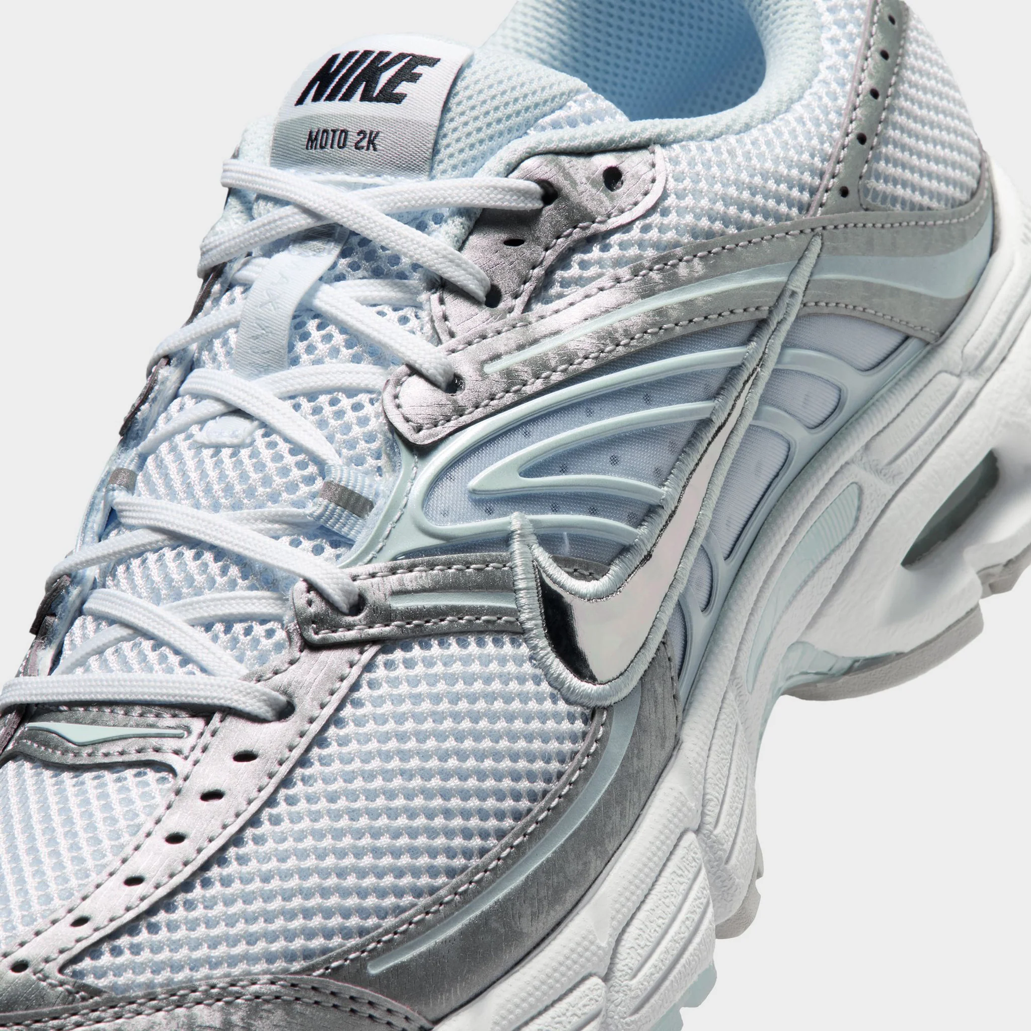 Nike Women's Air Max Moto 2K White / Metallic Silver - Blue Tint - Image 3
