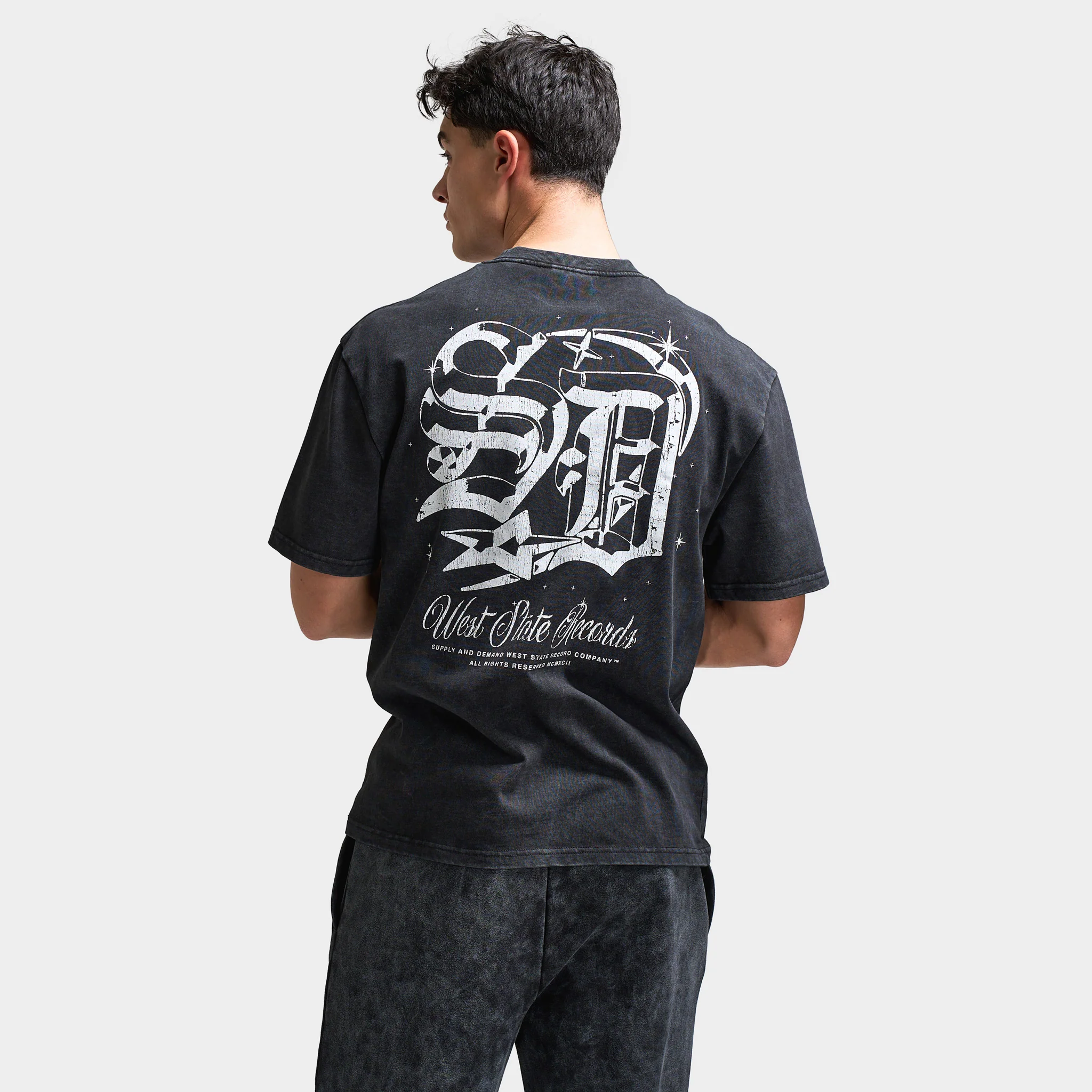 Supply & Demand Finley Graphic T-Shirt / Washed Black - Image 2