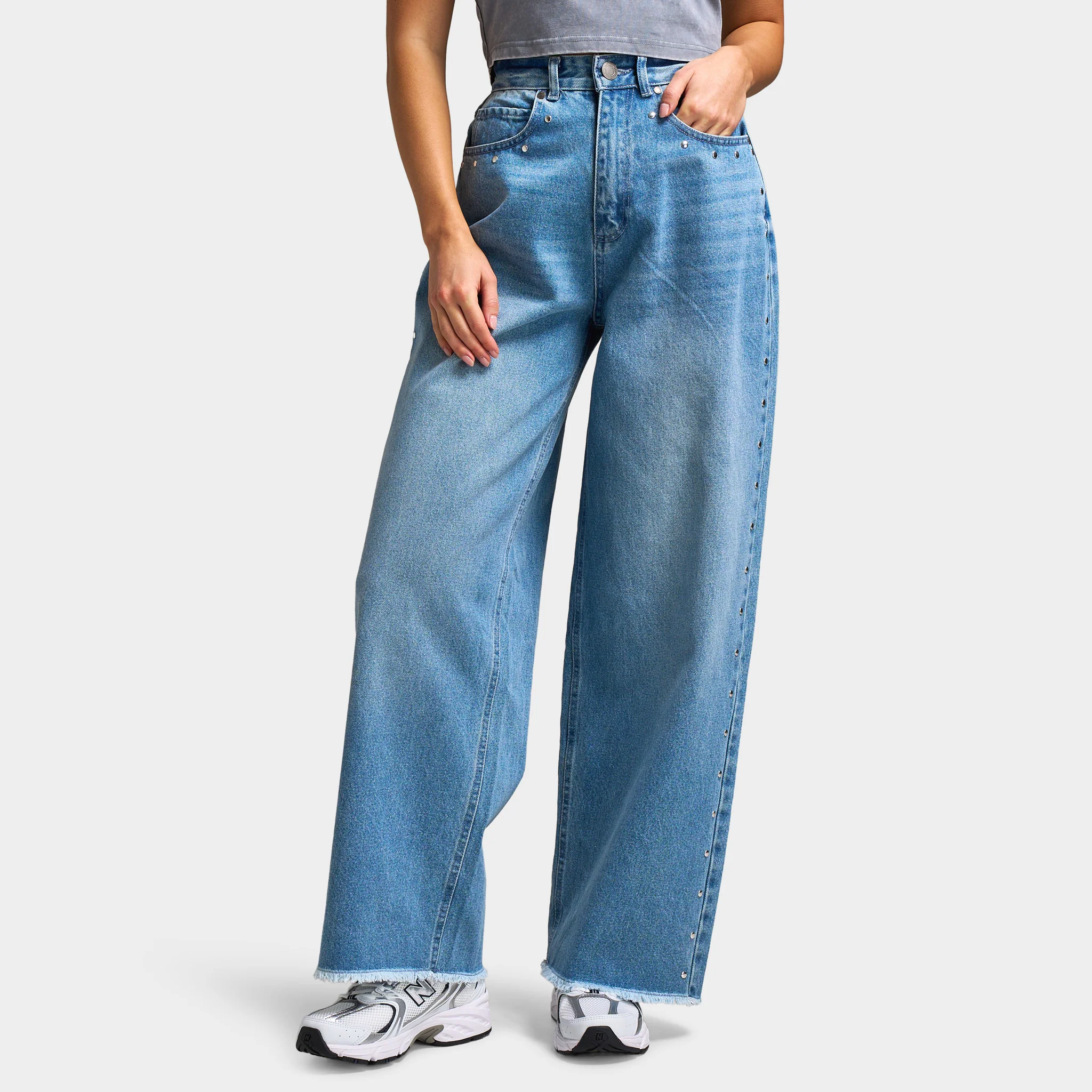 Supply & Demand Women's Stud Wide Leg Jeans / Mid Wash