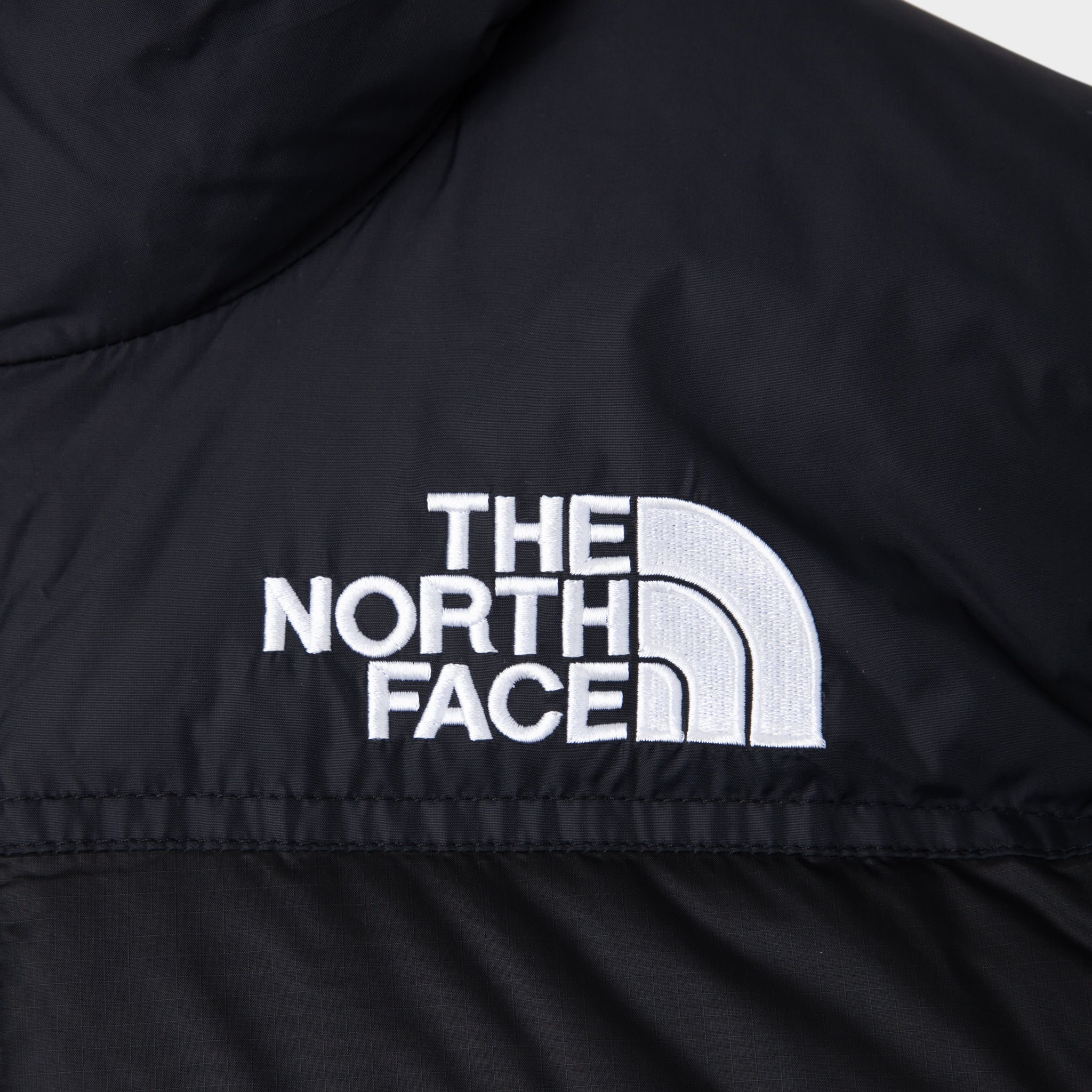 The North Face Juniors' 1996 Retro Nuptse Jacket / TNF Black - Image 9
