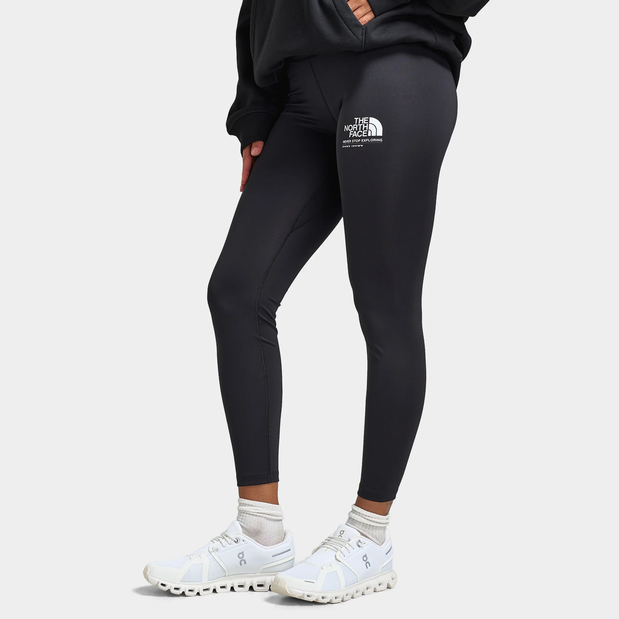 The North Face Women's Perf Leggings Graphic / Black - Image 3